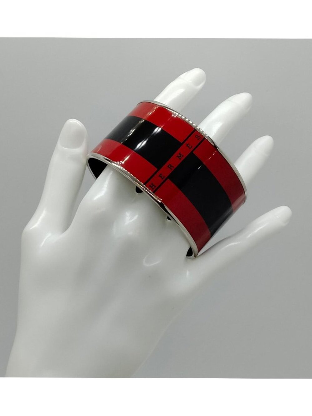 Authentic Hermès Paris Red & Black Enamel Wide Bangle Bracelet Silver Tone - Picture 10 of 10